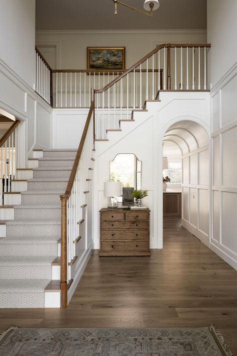 Seven Tips From A Heritage Remodel - Studio McGee Staircase Design Transitional, Center Staircase Entryway, Mcgee Hallway, Entry Staircase, Ideas Entryway, Entryway Stairs, Modern Stair Railing, White Staircase, Stair Banister