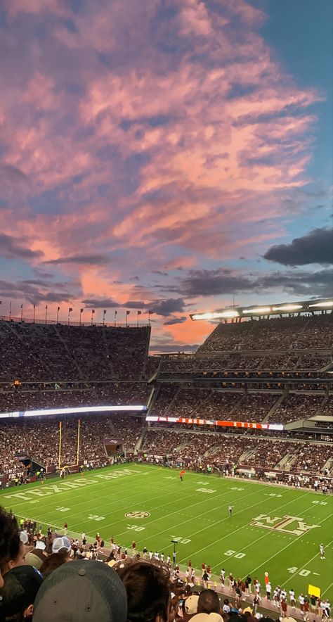 America Football Aesthetic, American Football Field Aesthetic, American College Football Aesthetic, College Memories Aesthetic, Texas Aggies Wallpaper, Football Game Asethic, Football College Aesthetic, Football Astethics, Football Aethstetic