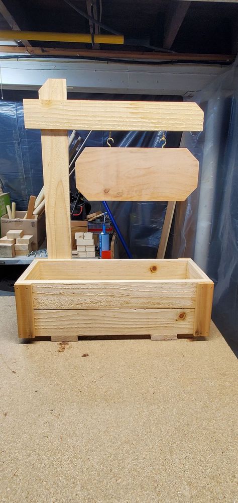 Super Easy Wood Projects, Diy Wooden Flower Pots, Scrap Pressure Treated Wood Projects, Simple Wood Projects That Sell, Diy Wooden Flower Boxes, Furniture Building Plans, Easy Things To Build With Wood, 2x6 Scrap Wood Projects, Scrap Lumber Projects Diy