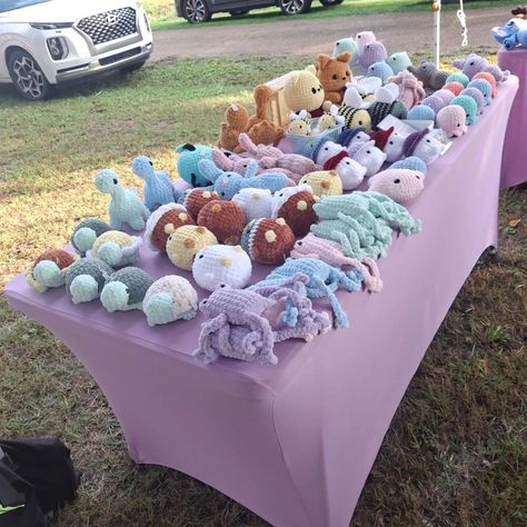 Market setup today! Yall be sure to come see all of the incredible vendors setup today! Bogue creek Festival in Duckhill, Ms from 9-4 p.m. . . . Hashtags: #mississippi #shopsmall #crochetersofinstagram #crochet #smallbusiness #plushie #explore #amigurumi #crochetlove Crochet Pop Up Shop Ideas, Crochet Market Setup Ideas, Crochet Market Ideas, Crochet Market Setup, Market Setup, Crochet Craft Fair, Learning Crochet, Crochet Store, Crochet Market