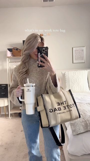 Pack My Work Bag, Marc Jacobs Bag Aesthetic, Whats In My Marc Jacobs Tote Bag, Vanilla Girl Work Outfits, The Tote Bag Outfit Marc Jacobs, Amazon Tote Bag, Beige Tote Bag Outfit, Ootd With Tote Bag, Outfits With Tote Bags