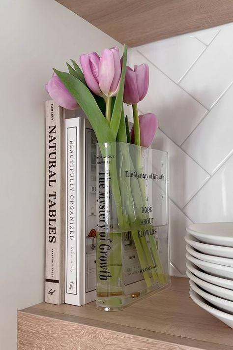 Book Vase, Clear Book, Interior Design Per La Casa, Vase For Flowers, Future Apartment Decor, Unique Vases, Bookshelf Decor, Room Makeover Inspiration, Cute Room Decor