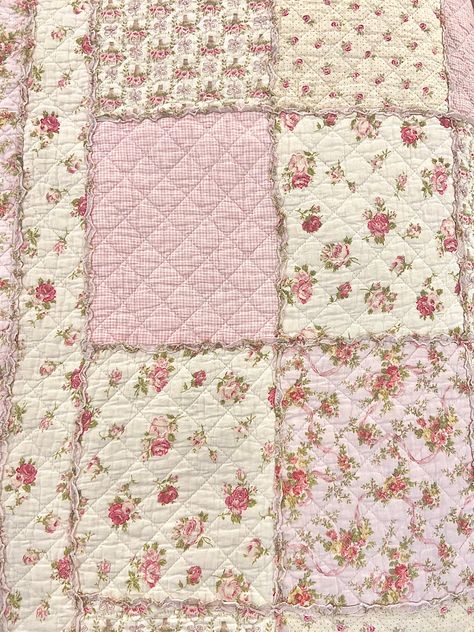 Coquette floral vintage quilt multiple patterns with small pink ruffles shabby chic decoration room inspo decor aesthetic wallpaper Coquette House, Quilt Wallpaper, Coquette Wallpaper, Coquette Floral, Blooming Bouquet, Pink Quilt, Wallpaper Homescreen, Bg Design, Mlp Characters