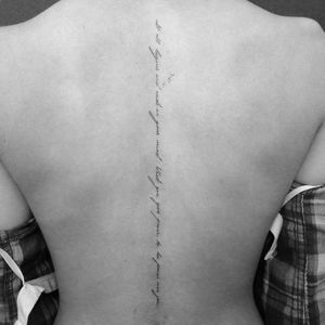 Lightning Spine Tattoos For Women, Middle Spine Tattoo, Back Quote Tattoos, Spine Tattoo Spanish, Everything Is As It Should Be Tattoo, Back Tattoo Quotes Spine, Short Spine Tattoos For Women, Spine Quote Tattoos For Women, Tattoo Spine Women