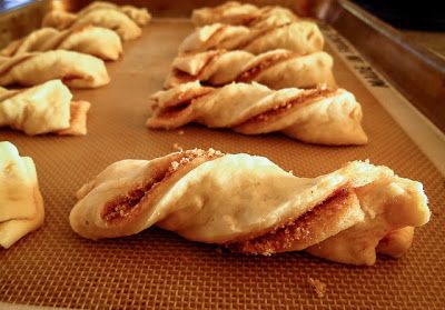 Apple Pie Spiced Cinnamon Twists: OnTheMove-In the Galley Sour Cream Twists, Sour Cream Pastry, Bread Twists, Powdered Sugar Icing, Spice Bread, Cinnamon Twists, Twisted Recipes, Apple Pie Spice, Baking Party