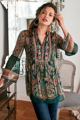 Indian Tunic, Bohemian Tops, Skirt Maxi, Women Tunic Tops, Soft Surroundings, Womens Tunics, Hippie Style, Kurti Designs, Trendy Dresses