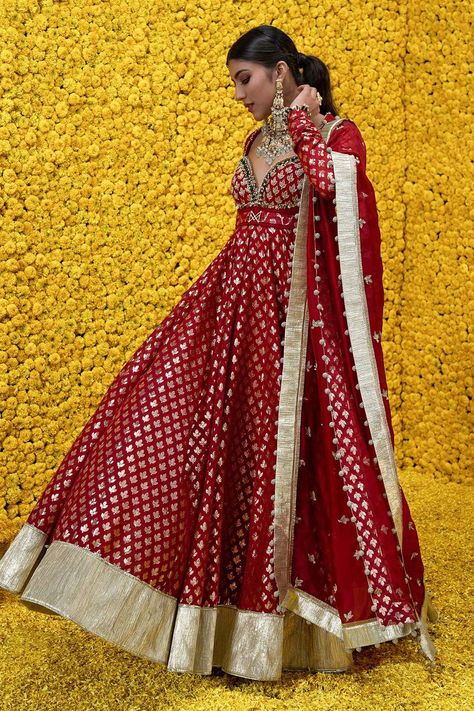 Mahima Mahajan Maroon Noorie Banarasi Chanderi Anarkali With Dupatta Online at Aza Fashions Banarsi Anarkali, Destination Wedding Colors, Mahima Mahajan, Chanderi Anarkali, Mm Logo, Anarkali With Dupatta, Indian Fashion Trends, Anarkali Dress Pattern, Embroidered Dupatta