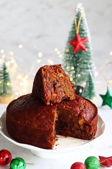 Plum Cake Recipe | Christmas Plum Cake - Sharmis Passions Easy Plum Cake Recipe, Christmas Plum Cake Photography, Plum Cake Recipe Easy, Plum Cake Photography, Best Plum Cake Recipe, Plum Recipes Cake, Christmas Plum Cake Recipe, Christmas Plum Cake, Easy Fruit Cake