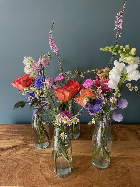 Colourful Flower Centrepiece, Fake Wildflower Arrangements, Small Wildflower Centerpieces, Wild Flower Wedding Arrangements, Wildflower Wedding Theme Invites, Sweet Pea Bud Vase, Fall Wildflower Bud Vases, Sage And Wildflower Wedding, Wedding Florals Bud Vases