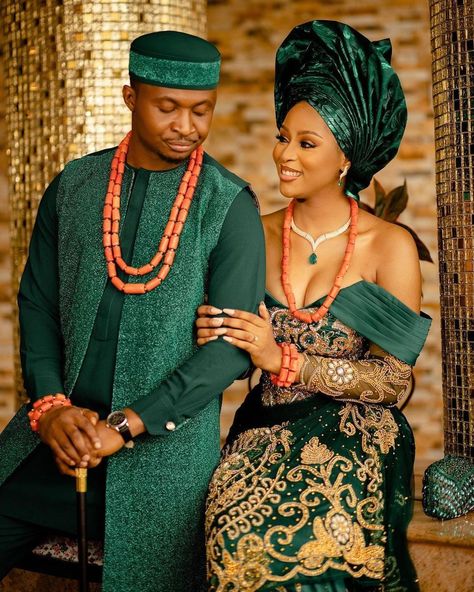 African Bride And Groom Outfits, Nigerian Groom Traditional Outfit, Nigerian Bride And Groom Outfits, Igbo Groom Traditional Outfit, Urhobo Traditional Attire, Igbo Dress, Igbo Bride Traditional Weddings, Nigerian Wedding Attire, Edo Brides