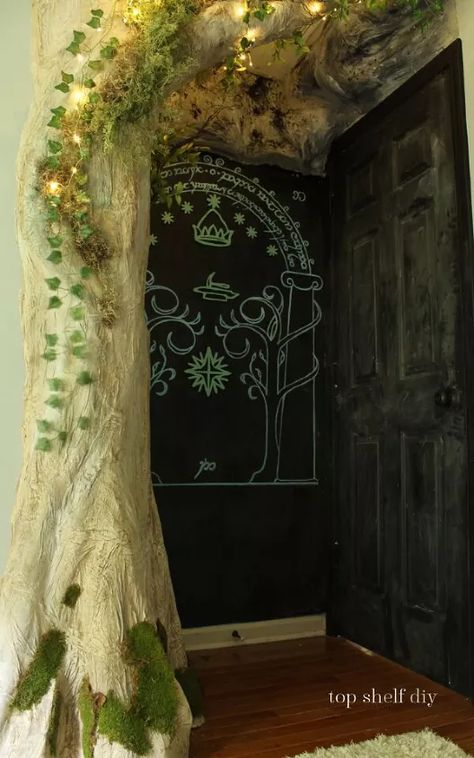 Lord Of The Rings Wall Decor, Fantasy Room Design, Fantasy Room Ideas, Wall Tree Decor, Storybook Bedroom, Elven Decor, Fantasy Playroom, Elven Bedroom, Fantasy Mural