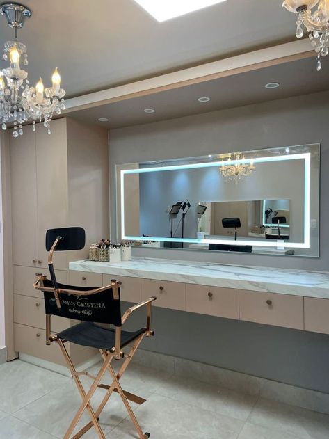 Make Up Studio Interior, Beauty Studio Decor, Makeup Room Design, Makeup Studio Decor, Studio Suite, Home Decor Ideas Bedroom, Beauty Room Salon, Urban Boho, Urban Retreat