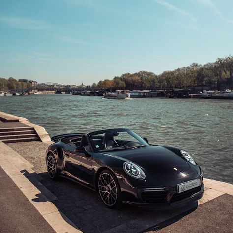 Porsche Convertible, Porsche 718 Boxster, Black Porsche, Dream Car Garage, Porsche Club, Classy Cars, Best Luxury Cars, Porsche Cars, Pretty Cars