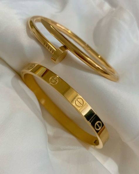 Gold Kada For Women, Cartier Gold Bracelet, Gold Cartier Bracelet, Bracelets Cartier, Kada For Women, Cartier Bangle, Gold Kada, Bracelet Cartier, Jewellery Photography Inspiration