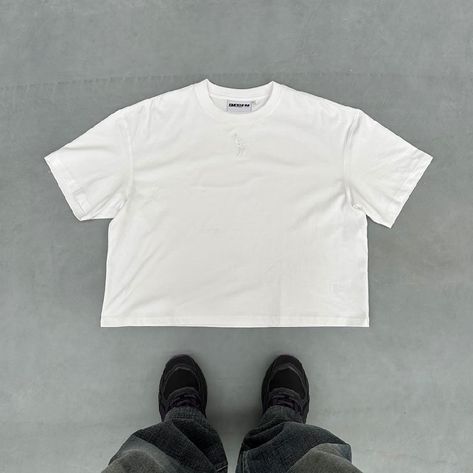 “Perfect Fit” Cropped “Crane” Tee via @degen.fitness Cropped Tee Outfit, Tyler The Creator Outfits, Mock Up Design, Photoshoot Moodboard, Clothing Mockup, Cropped Shirt, Tyler The Creator, Mock Ups, Tee Outfit