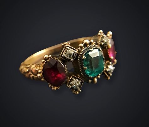 Georgian Ring, Garnet Ring Vintage, Garnet And Diamond Ring, Antique Jewellery Designs, Georgian Jewelry, Handmade Jewelry Tutorials, Emerald Stone, Ancient Jewelry, Dream Engagement Rings