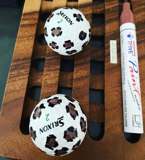 Cute Golf Ball Designs, Sharpie Golf Balls, Coloring Golf Balls Ideas, Golf Ball Markings Ideas, Golf Ball Coloring Ideas, Painting Golf Balls, Golf Ball Art Diy, Drawing On Golf Ball Ideas, Golf Ball Designs Sharpie For Boyfriend