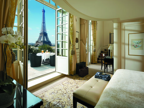 7 Paris Hotels with Eiffel Tower Views | Architectural Digest Paris Hotels With Eiffel Tower View, Best Paris Hotels, Shangri La Paris, A Room With A View, Shangri La Hotel, Paris Luxury, Room With A View, Romantic Hotel, Hotel Bed