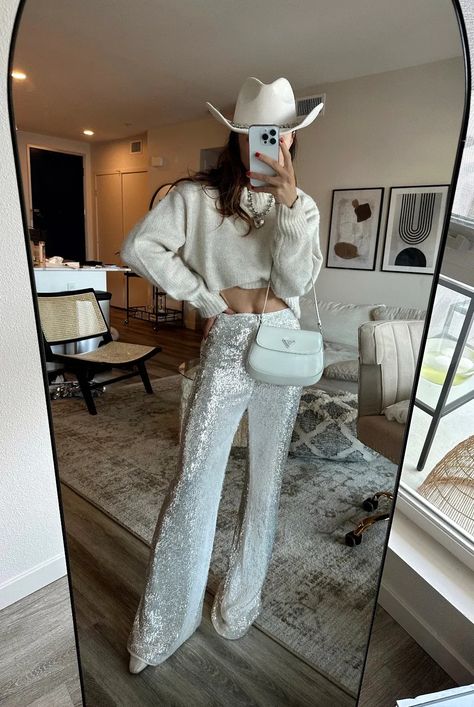 Looking for the perfect bachelorette party outfit?? We've got you covered. Nashville Bachelorette Party Outfit, Sequin Trousers, Sequin Flare Pants, Nashville Bachelorette Party, 12th Tribe, Fest Outfits, Bachelorette Dress, Bachelorette Party Outfit, Chapeau Cowboy