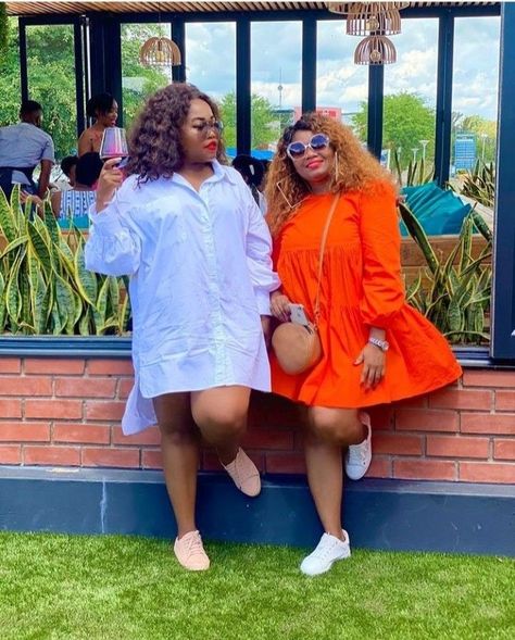 Dress With Sneakers Plus Size, Casual Dress With Sneakers, Short Summer Outfits, Ready To Wear Gown, Nigeria Fashion, Dress And Sneakers Outfit, African Traditional Wear, Nigerian Lace Styles Dress, Everyday Casual Outfits