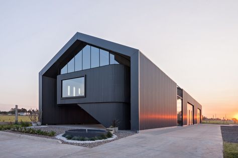 Warehouse Design Architecture, Factory Design Exterior, Warehouse Design Exterior, Modern Warehouse Design, Industrial Building Design, Warehouse Architecture, Industrial Facade, Modern Warehouse, Metal Building Designs