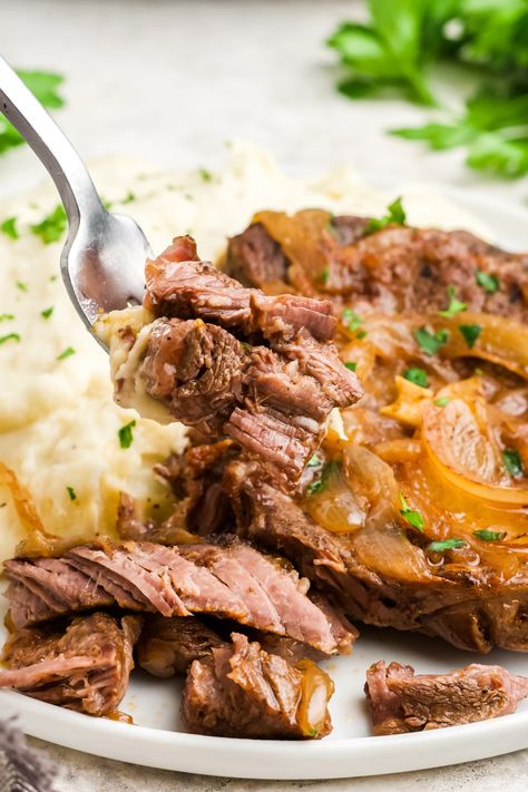 Ribeye Stew Crockpot, Crockpot Rib Steak Recipes, Beef Ribeye Roast Recipe Crock Pot, Slow Cook Ribeye Steak, Ribeye Steak Crockpot, Ribeye Steak Slow Cooker Recipes, Beef Steak In Crockpot, Steak Recipes For Crockpot, Ribeye Slow Cooker Recipe