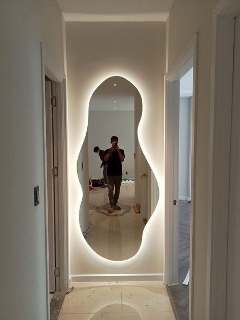 Interior Design Mirror Ideas, Large Led Mirror, Bathroom Light Up Mirror, Led In Bathroom, Mirror Lights Ideas, Fancy Mirror Design, Mirror Design Wall Bedroom Ideas, Lights On Mirror, Led Mirror Design