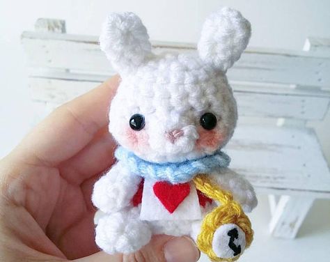 White Rabbit Alice In Wonderland, Male Doll, Rabbit Toys, Joanns Fabric And Crafts, Diy Crochet Projects, Crochet Doll Pattern, Crochet Bag Pattern, Crochet Toys Patterns, Doll Pattern