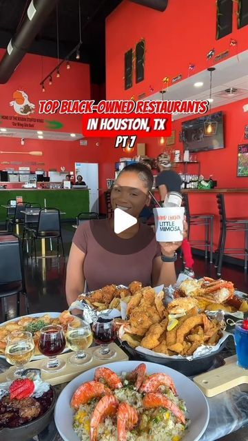 Texas Bbq Recipes, Juicy Seafood, Houston Foodie, Tasty Burger, Black Restaurant, Pizza Chicken, Burger Fries, Houston Food, Houston Restaurants