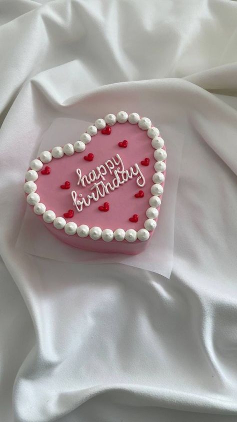 Heart Birthday Cake, 14th Birthday Cakes, 15th Birthday Cakes, Vintage Birthday Cakes, Mini Torte, Sweet 16 Birthday Cake, 21st Birthday Cakes, 16 Birthday Cake, Pink Birthday Cakes