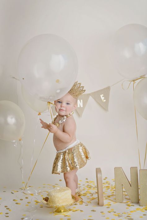 Golden First Birthday // Baby Girl's First Birthday Party The Birthday is coming but you still don't know what to give to birthday man? I can to help you out this question what to give your boyfriend for birthday | what to give your mom for her birthday | what to give your mom for her bday | birthday gifts for mom | birthday gifts for mom from daughter | birthday gifts for boyfriend | birthday gifts for boyfriend creative Boyfriend Birthday Pictures, Golden First Birthday, Best First Birthday Gifts, Gifts For Boyfriend Birthday, Golden Birthday Parties, Gold First Birthday, First Birthday Themes, Golden Birthday