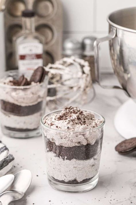 Individual Desserts For A Crowd, Individual Desserts In A Cup, Easy Individual Desserts, Desserts In A Cup, Oreo Pudding Dessert, Oreo Parfait, Delicious Air Fryer Recipes, Oreo Mousse, Oreo Pudding