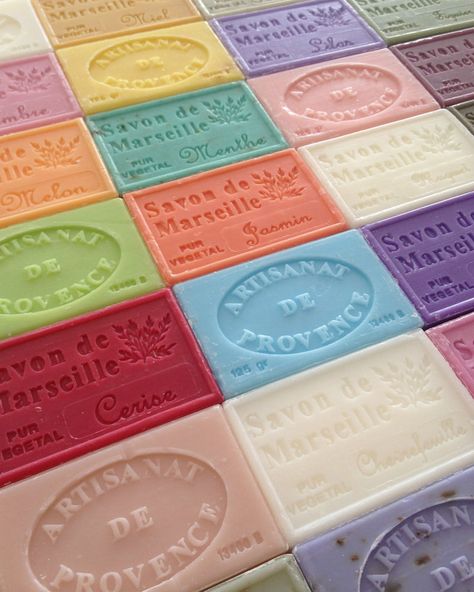 Aesthetic Soap, Soap Aesthetic, Fancy Soap, French Soap, Marseille Soap, Pretty Soap, Soap Recipe, Melt And Pour, Soap Packaging