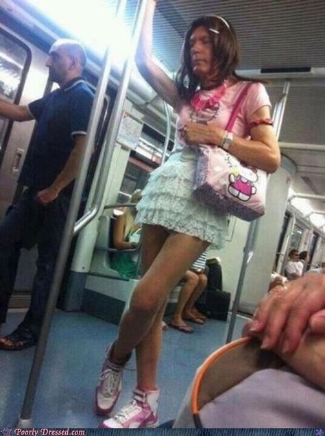 And he does a mean pole dance! Johnny Depp, Fashion Fail, Poorly Dressed, Image Meme, New York Subway, Crazy People, Bye Bye, Look At You, Bones Funny