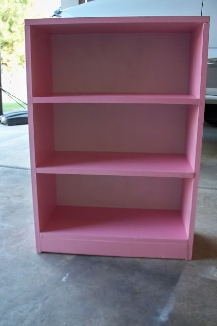 Pink Bookcase, Build A Bookshelf, Diy Bookshelf Plans, Diy Bookshelf Kids, Diy Mom, Woodworking Jigsaw, Bookcase Diy, Small Bookshelf, Crate Shelves