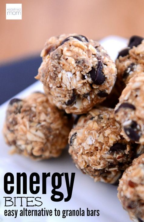 Have you FAILED at making homemade granola bars before? NO MORE. This Kid Approved No Bake Energy Bites Recipe is an awesome, super easy no-bake alternative to pre-made granola bars. Bonus: Your kids think they are dessert and it's HEALTHY. No Bake Energy, Energy Bites Recipes, No Bake Energy Bites, Granola Recipe Bars, Homemade Granola Bars, Granola Bar, Snack Attack, Granola Recipes, Energy Bites