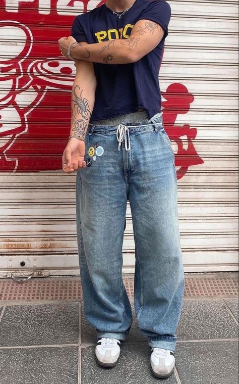 Baggie Jeans Outfit, Baggy Jeans Outfits, Baggy Jeans Outfit, Street Fashion Men Streetwear, Jeans Outfits, Guys Clothing Styles, Mens Outfit Inspiration, Elegante Casual, Men Fashion Casual Outfits