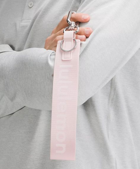 Lulu Lemon Lanyard, Lululemon Lanyard Aesthetic, Lululemon Wristlet Keychain, Lulu Wallet Keychain, Keys Keychain Ideas, Lulu Lanyard, Pink Lulu Keychain, Lulu Never Lost Keychain, 2 Month Gifts For Boyfriend