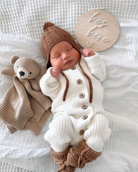 TALISA PARIS ™ (@talisainparis) • Instagram photos and videos Newborn Hospital Outfits, Baby Boy Newborn Pictures, Newborn Fashion, Winter Baby Clothes, Baby Announcement Pictures, Newborn Boy Clothes, Baby Hospital, Baby Boy Photos, Boss Baby