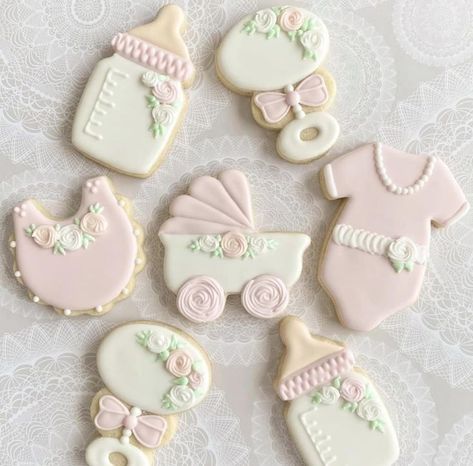 Baby Shower Cookies Decorated, Tinkerbell Cookies, Baby Shower Biscuits, Wedding Shower Cupcakes, Cookies Light, Bebe Shower, Frosted Cookies, Farm Cookies