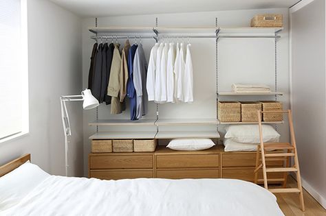 We Want To Move Into This Small-Space Japanese Apartment #refinery29 http://www.refinery29.com/muji-urban-apartment#slide11 Muji Bedroom, Japanese Apartment, Muji Home, Japanese Bedroom, Bedroom Closet Storage, Apartment Storage, Trendy Apartment, Small Closets, Closet Decor