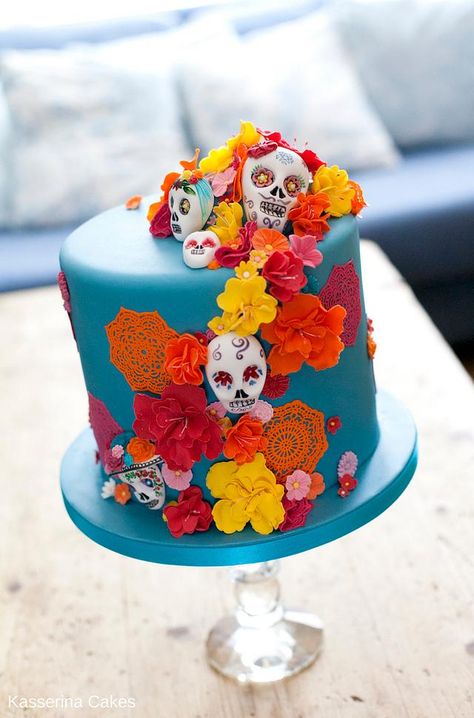 Sugar Skull Birthday, Cakes For Teenagers, Sugar Skull Cakes, Day Of The Dead Cake, Disney Wedding Cake, Skull Cake, Gateaux Cake, Big Cakes, Cake Lace