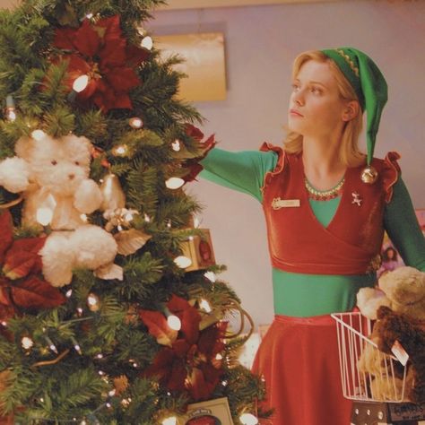 The Scene Aesthetic, This Is Christmas, Ashley Scott, Scene Aesthetic, Elf Movie, Xmas Wallpaper, Christmas Hacks, Cute Christmas Wallpaper, Christmas Town