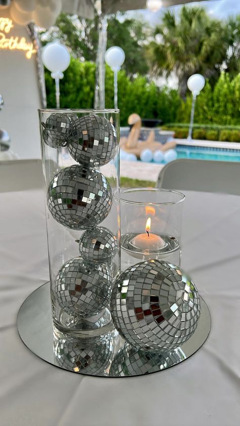 Make Your Day Debut Centerpiece Ideas, Mirrorball Centerpiece, Disco Theme Decoration Ideas, Disco Party Decorations Table, Disco Treat Table, Centerpieces For Circle Tables, Disco Ball Theme Decor, Disco Ball Table Decor Party Ideas, Disco Silver Party