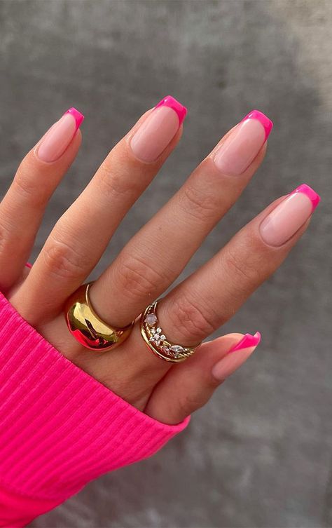 26. Pretty in Pink French Mani We love classic French manicure, nude base white tip that is so effortlessly. However if you want to... Pink Tip Nails, Unghie Sfumate, French Tip Acrylic Nails, Pink French, Cute Gel Nails, Nail Swag, Pink Acrylic Nails, Pretty Acrylic Nails, Short Acrylic Nails