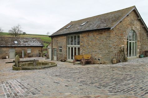 Barn Conversion Exterior, Barn Conversion Interiors, Converted Barn, Barn Renovation, Classic Cottage, Modern Barn House, Stone Barns, Barn Conversion, Modern Barn