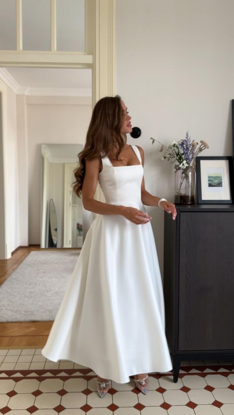 Cute Simple Dresses Classy, Civil Dress Wedding, Bride Dress 2024, Simple Court Wedding Dress, Engagement Dresses Ideas, Midi Wedding Dress With Sleeves, Wedding Dresses Simple Elegant Classy, Bridal Rehearsal Dinner Outfit, Wedding Shower Dress For Bride