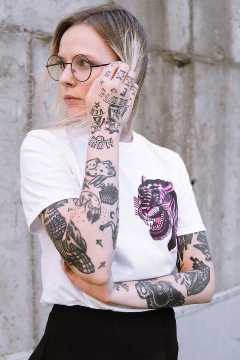 Personal Guide to Designing Your Own Tattoo: 8 Tips Tattoo Artist Outfit, Simple Word Tattoos, Cream Tattoo, Girls White Shirt, Design Your Own Tattoo, Tattoos Black, Model Tattoo, Ancient Tattoo, White Ink Tattoo