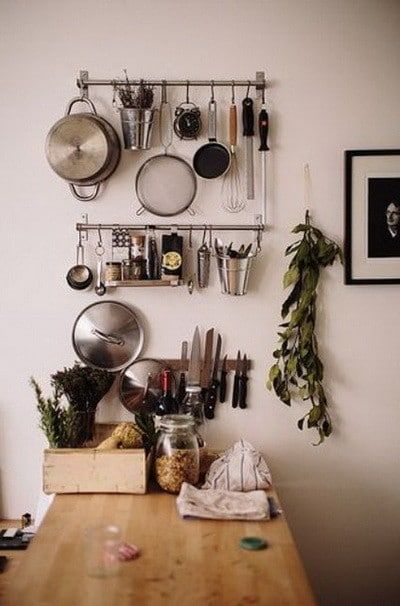 Ikea Rail, Kitchen Rails, Kitchen Storage Ideas, Pan Storage, Hanging Pans, Kitchen Storage Solutions, Kitchen Pot, Tiny Apartment, Pot Rack