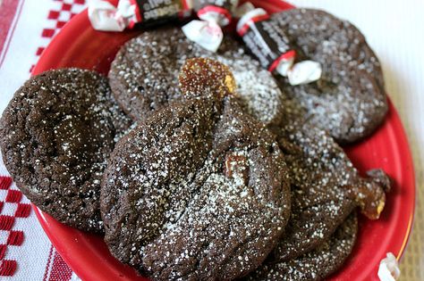 Fun with the Fullwoods: Chocolate Tootsie Roll Cookies Tootsie Rolls, Clean Meals, Tootsie Roll, Roll Cookies, Chocolate Croissant, Gf Desserts, Clean Recipes, Chocolate Cookie, Don't Let